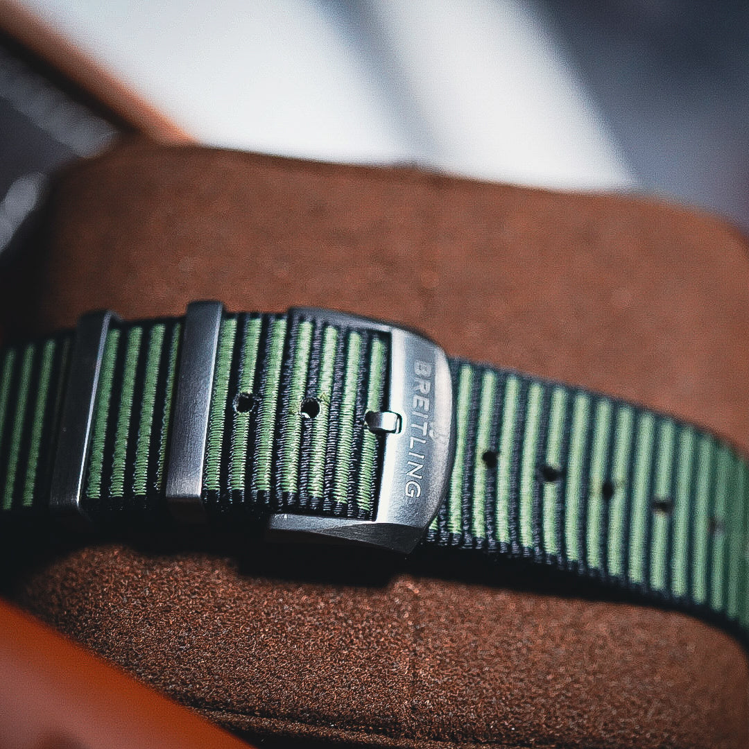 Breitling Avenger Hurricane Carbon | Ref. XB0180E4/BF31