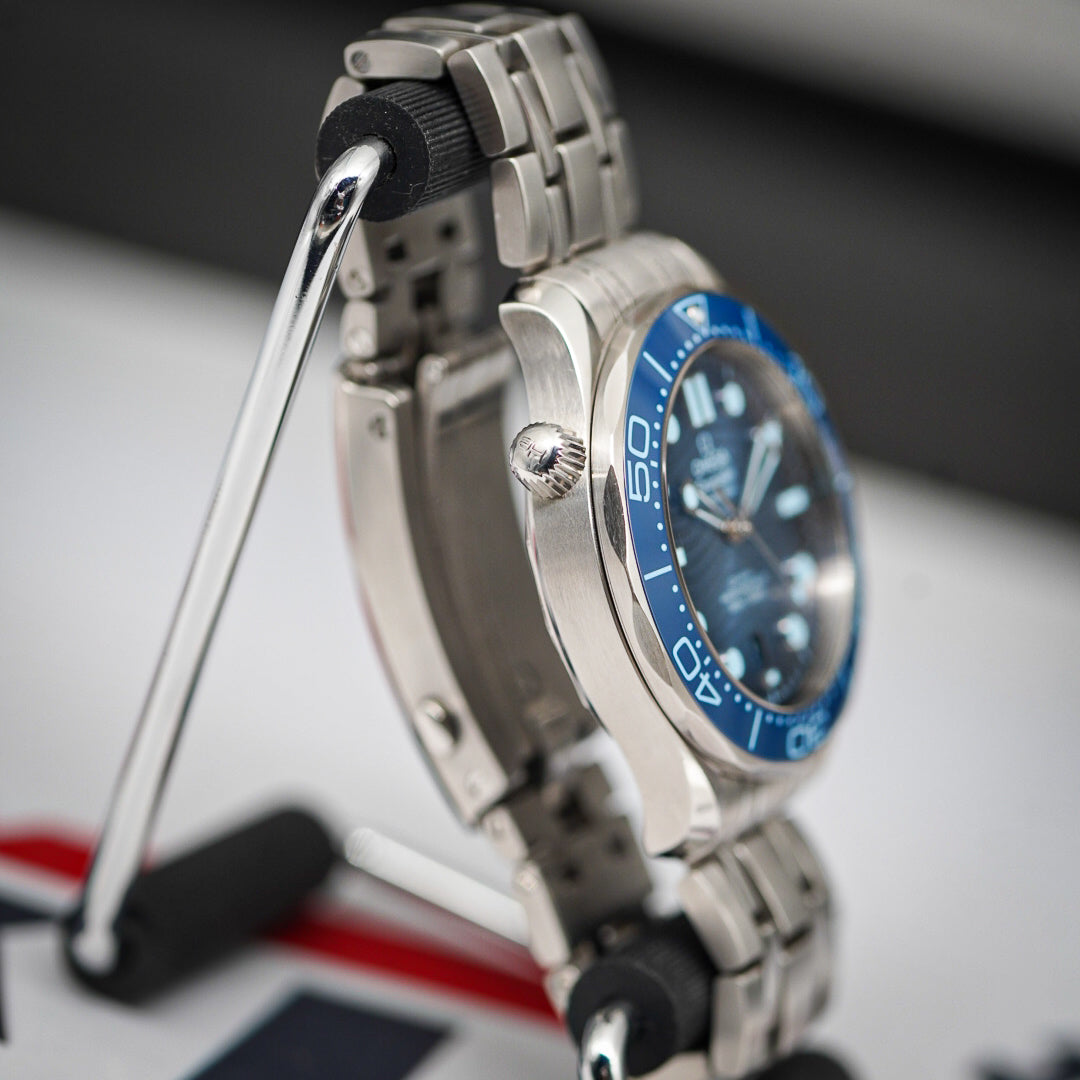 Omega 75th Anniversary Summer Blue Seamaster Diver 300M | Ref. 210.30.42.20.03.003 | Blue Dial | 42mm | 2023 (Full Set)