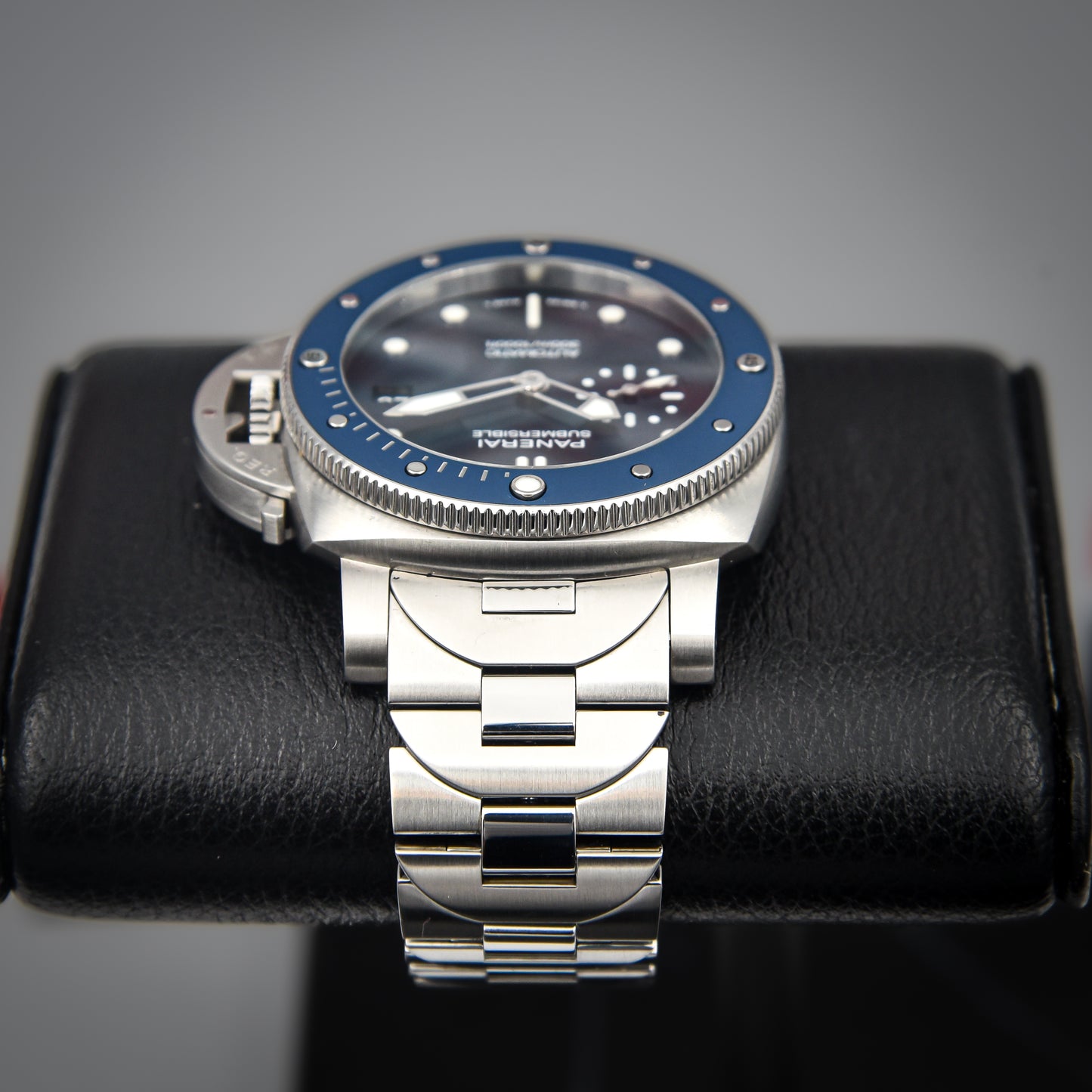 Panerai Submersible “Blu Notte” | Ref. PAM02068 | Blue Dial | 42mm (Full Set)
