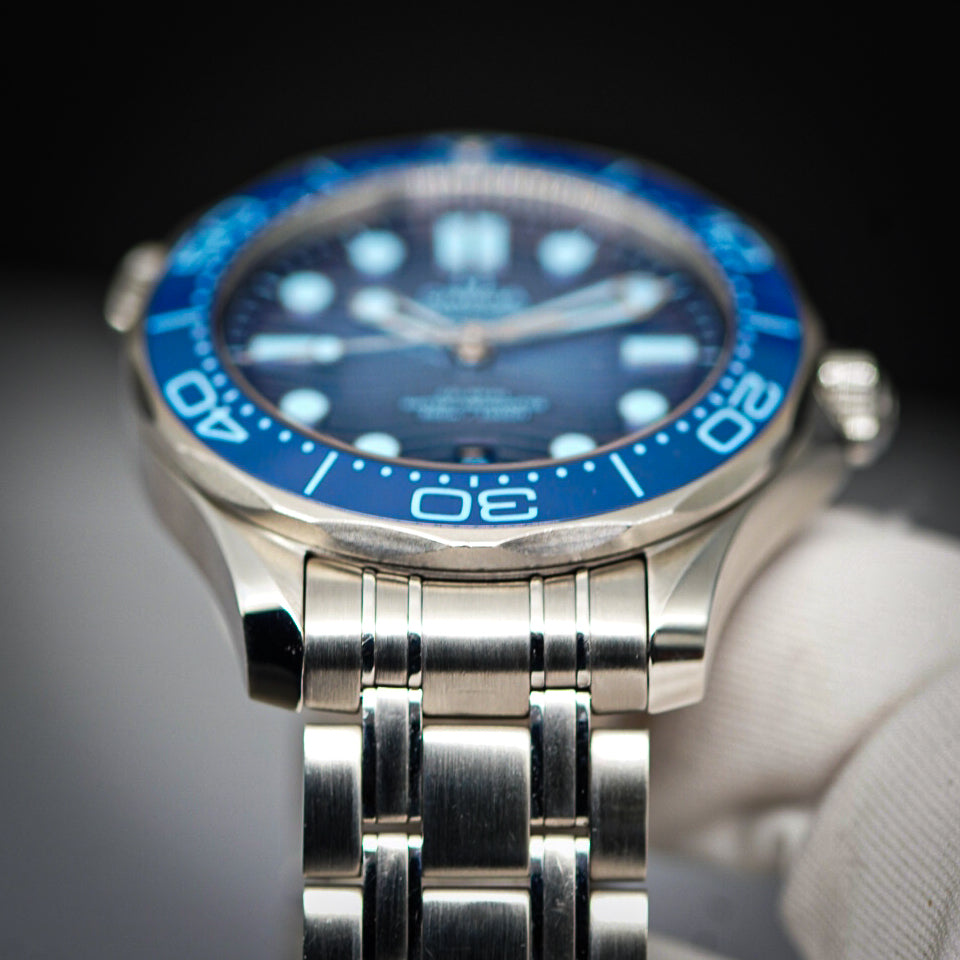 Omega 75th Anniversary Summer Blue Seamaster Diver 300M | Ref. 210.30.42.20.03.003 | Blue Dial | 42mm | 2023 (Full Set)