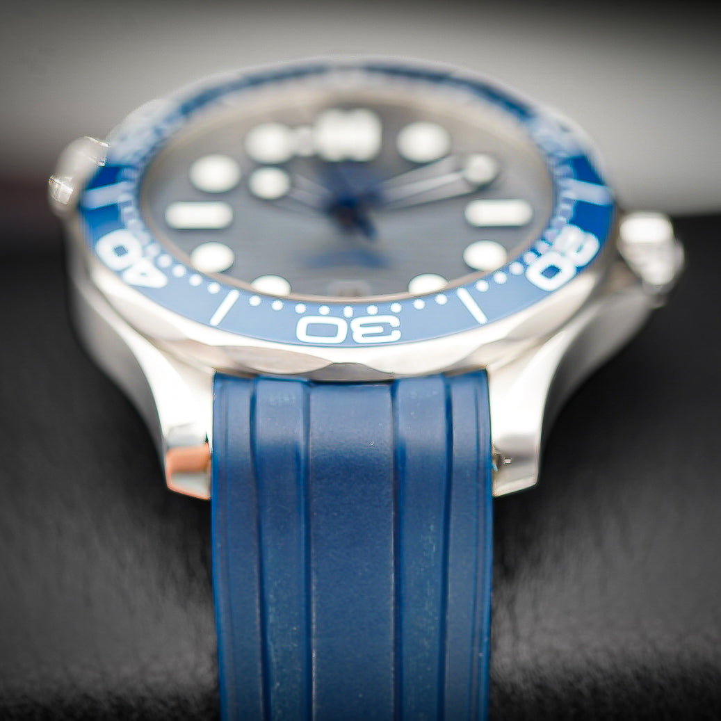 Omega Seamaster Diver 300M Gray Wave Dial | Ref. 210.32.42.20.06.001