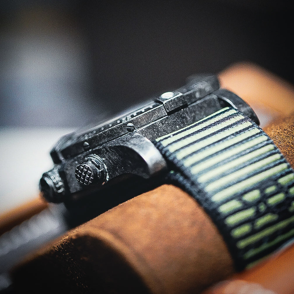 Breitling Avenger Hurricane Carbon | Ref. XB0180E4/BF31